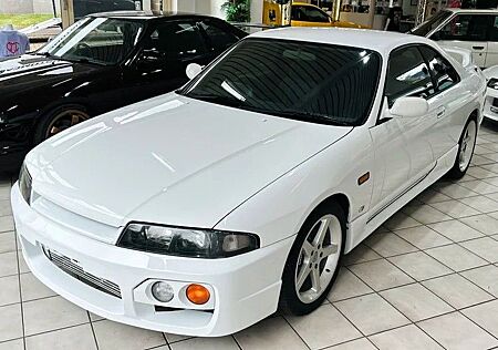 Nissan Skyline R33 GTST S2