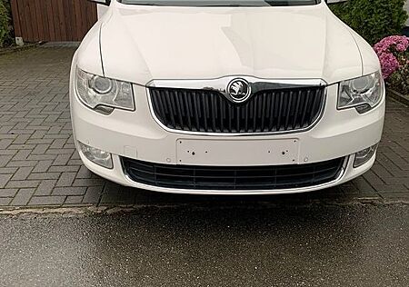 Skoda Superb 2.0 TDI Ambition Combi Ambition