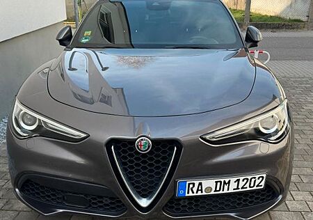 Alfa Romeo Stelvio 2.0 Turbo 16V 147kW Super AT8-Q4 Super