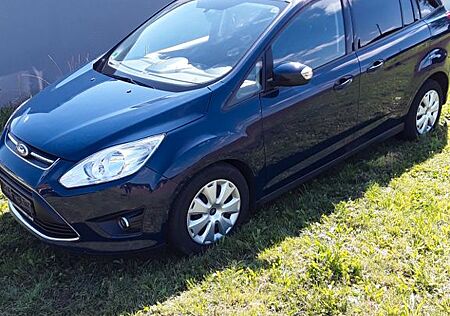 Ford Grand C-Max 2,0TDCi 103kW Trend Trend