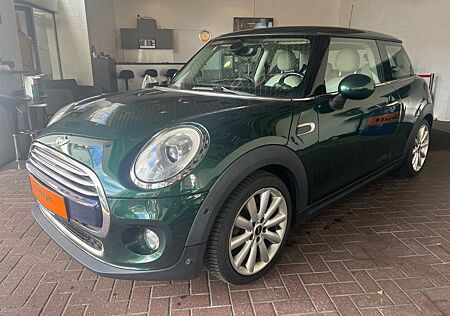 Mini Cooper "Chili" mit Navigation und Automatik