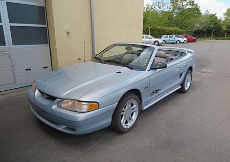 Ford Mustang GT 4,6L V8 Autom.1.Hand/Klima/Leder/ALU