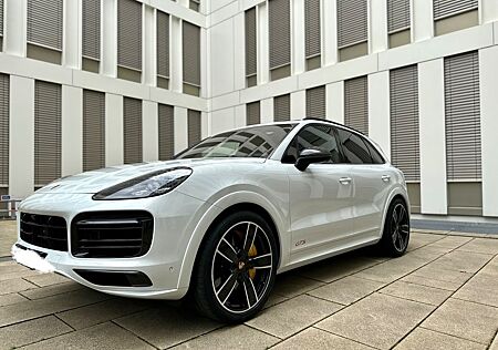 Porsche Cayenne 4.0 V8 GTS - VOLLAUSSTATTUNG - GARANTIE