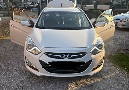 Hyundai i40 cw 1.7 CRDi sauber/zuverlässig