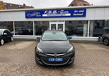 Opel Astra J Lim. 5-trg. Exklusiv
