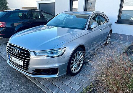 Audi A6 2.0 TDI 140kW ultra S tronic Avant + 19" Felg