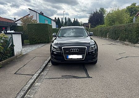 Audi Q5 2.0 TDI quattro -