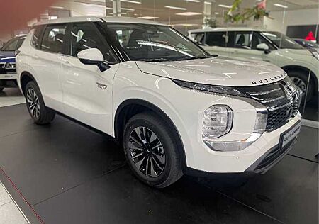 Mitsubishi Outlander 2.4L PHEV BASIS