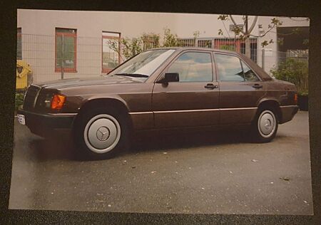 Mercedes-Benz 190