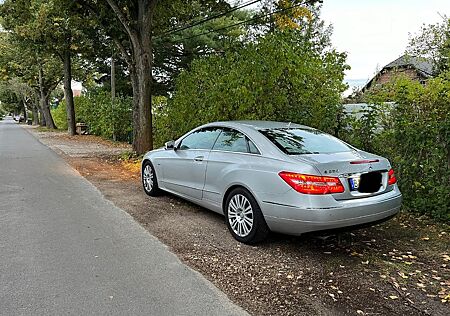 Mercedes-Benz E 250 Coupé BlueEFFICIENCY AVANTGARDE ...