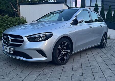Mercedes-Benz B 220 B 220d-LED-18ZOLL-AHK-SHZ-NAVI-CAM-EURO6