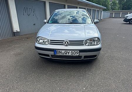 VW Golf Volkswagen 1.6 Auto Basis Basis