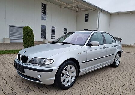BMW 318i Limo Bi-Xenon+Glasdach+Sitzhzg.+PDC+2.Hd.
