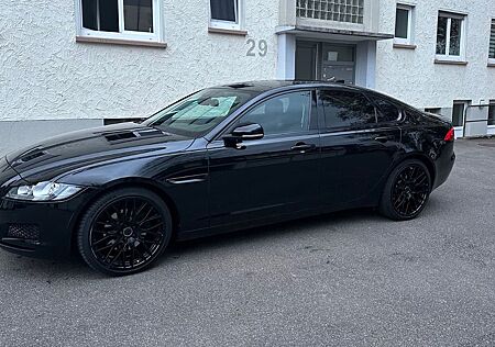 Jaguar XF X260 AWD Allrad Top Zustand