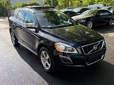 Volvo XC60 R-Design 2WD~PANO~AUTOMATIK~LEDER