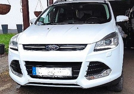 Ford Kuga 2,0 TDCi 4x4 103kW Titanium PowerShift ...