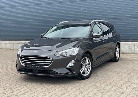 Ford Focus Turnier Cool & Connect aus 1.Hand