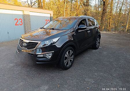 Kia Sportage 2.0 CRDi 4WD Dream-Team Automatik D...