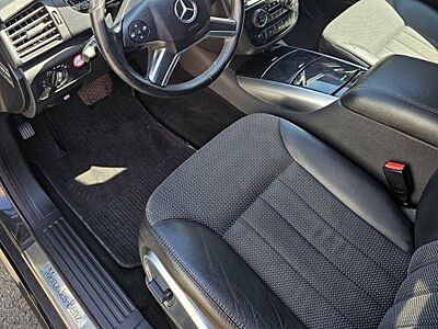 Mercedes-Benz R 350