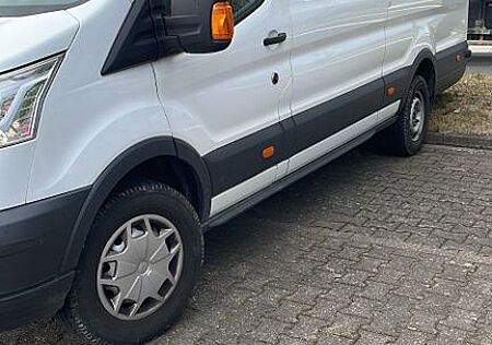 Ford Transit L4H3