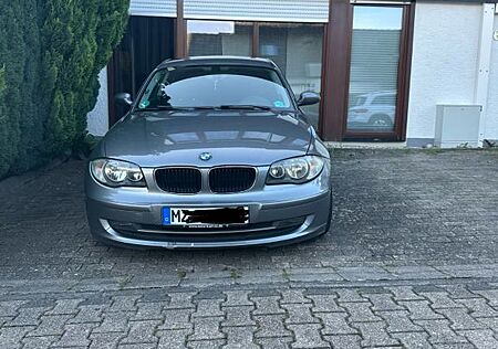 BMW 116i - Coupé