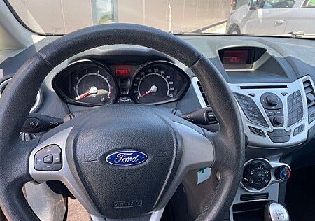 Ford Fiesta Champions Edition
