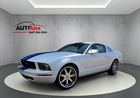 Ford Mustang Automatik V6