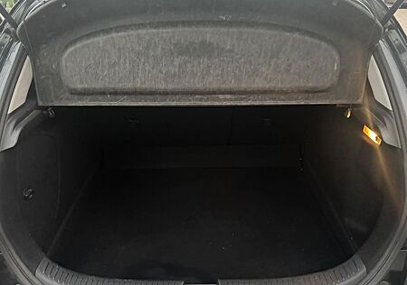 Mazda 3 1.6 Active Active