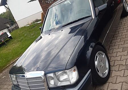 Mercedes-Benz 230 W124, 230E, OLDTIMER H-kz, 2x el.Sitze