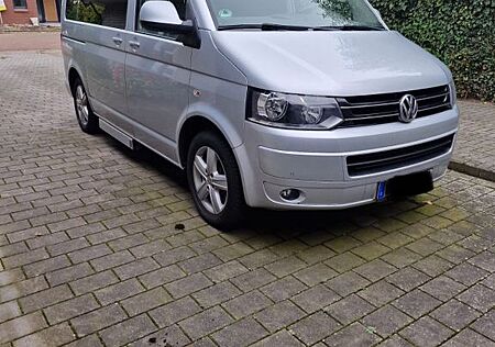 VW T5 Multivan Volkswagen , 100%Rollstuhlgerecht