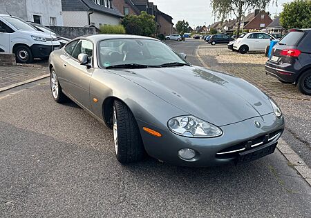 Jaguar XK8 4.2 Coupe