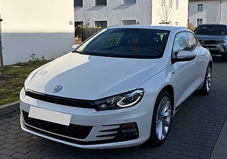 VW Scirocco Volkswagen 2.0 TDI DSG - Dynaudio/ Scheckheft