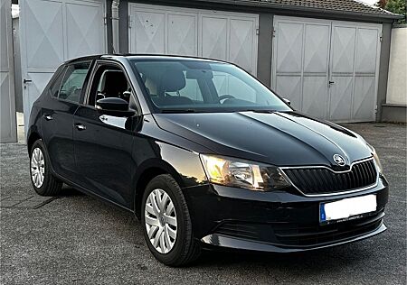 Skoda Fabia 1.0l MPI 44kW ACTIVE TÜV Neu! Service Neu!