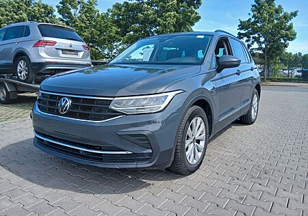 VW Tiguan Volkswagen Life 2.0 TDI Highline Scheckheftgepflegt