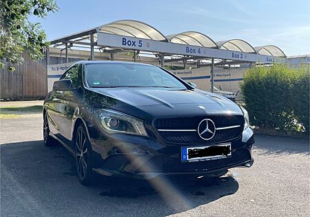 Mercedes-Benz CLA 180 Shooting Brake -