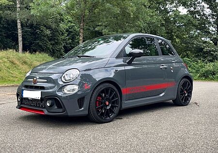 Abarth 695 1.4 T-Jet 16V XSR Yamaha XSR Yamaha