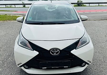 Toyota Aygo (X) Aygo -play touch