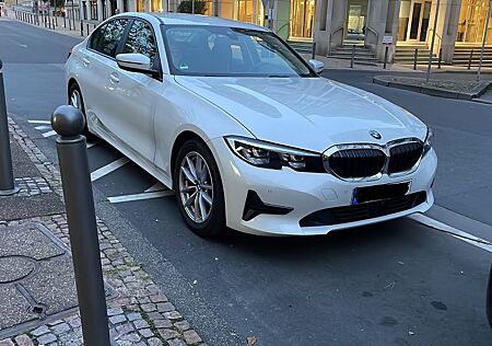 BMW 320d Automatik (FP) Scheckheft nur / 8xAlu