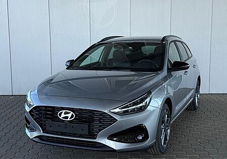 Hyundai i30 CW-FL-Klimaauto.-NAV-ALU-PDC V+H-CAM-LED