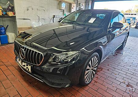 Mercedes-Benz E 350 E 350e AMG Line Autom. AMG Line