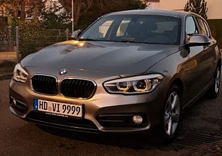 BMW 118i Sport Line Sport Line