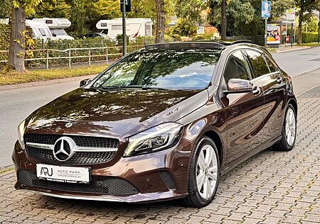 Mercedes-Benz A 200 A -Klasse 200 BlueEfficiency. Panorama. Automat