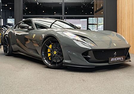 Ferrari 812 V12 Superfast HELE Carbon Seats 6.5 V12 Novi
