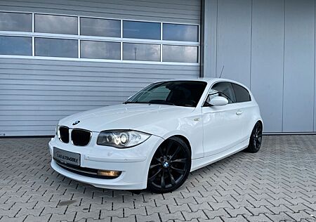 BMW 123d Lim°Leder°Navi°Xenon°18"Alu°PDC°