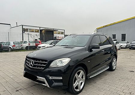 Mercedes-Benz ML 350 CDI BlueTec*AMG-LINE*XENON*KAMERA*VOLL*