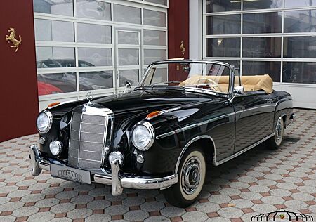 Mercedes-Benz 220 S Ponton Cabrio A/C Restauriert, sh. schön