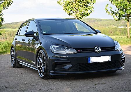 VW Golf Volkswagen 1.5 TSI Highline R-Line