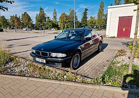 BMW 728iA Technisch Top, kein Wartungsstau, wenig KM