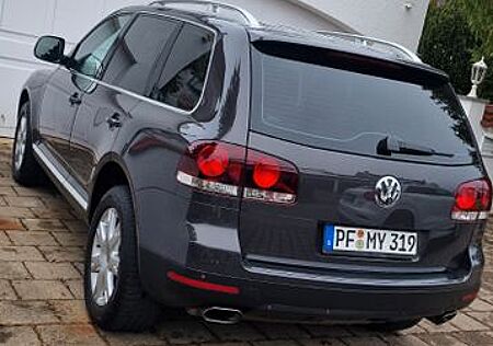 VW Touareg Volkswagen 3.0 V6 TDI Tiptronic -