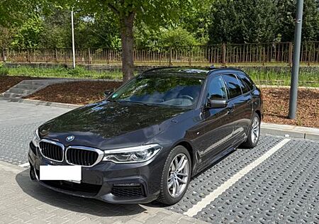 BMW 540i xDrive Touring - M-Paket